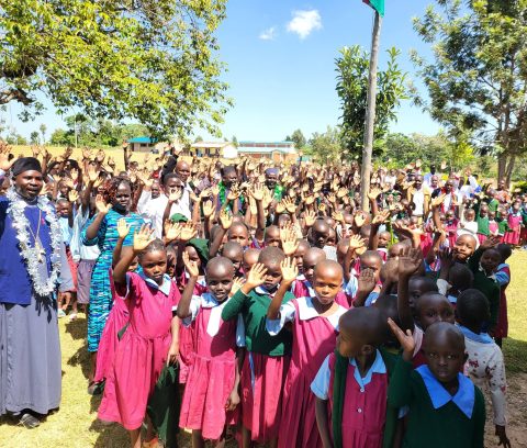 623298888_917782434526339_2399642322243103888_n